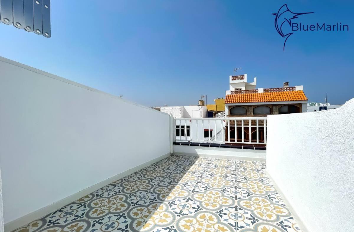 B-Rent Bluemarlin Boutique Sea View Apartment Коралео Екстериор снимка
