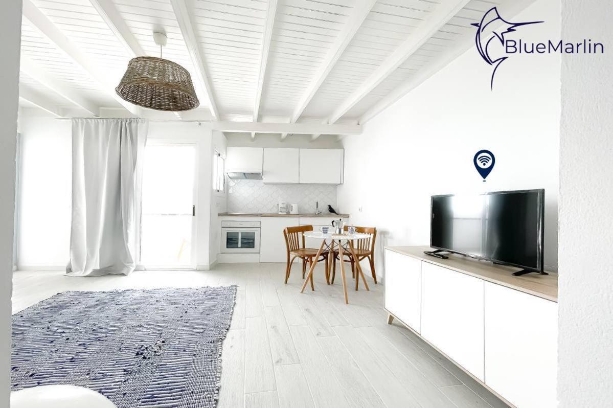 B-Rent Bluemarlin Boutique Sea View Apartment Коралео Екстериор снимка