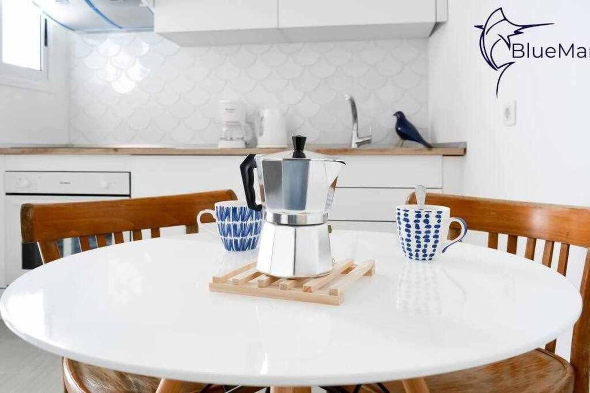 B-Rent Bluemarlin Boutique Sea View Apartment Коралео Екстериор снимка