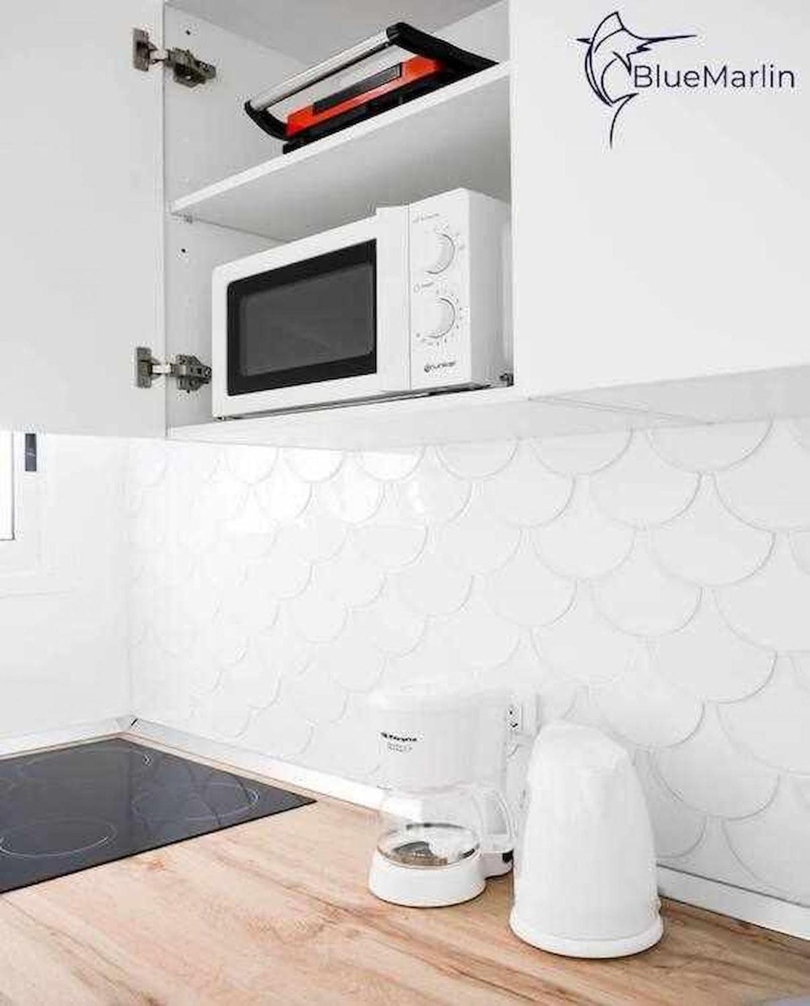 B-Rent Bluemarlin Boutique Sea View Apartment Коралео Екстериор снимка