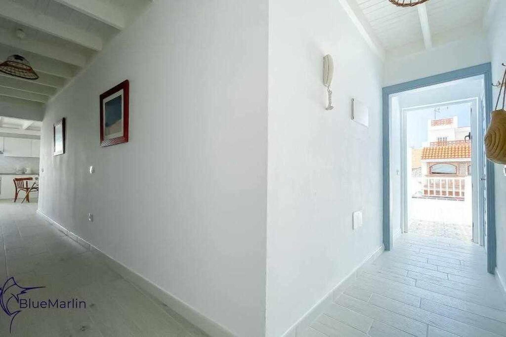 B-Rent Bluemarlin Boutique Sea View Apartment Коралео Екстериор снимка