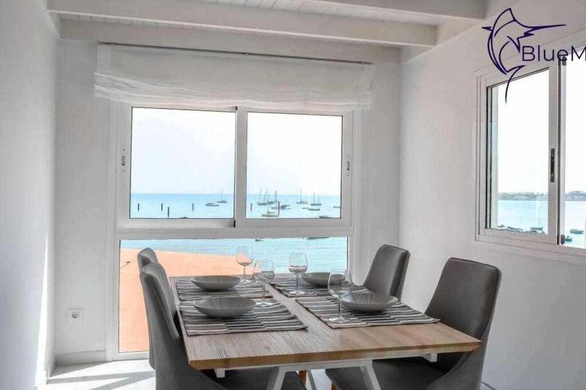 B-Rent Bluemarlin Boutique Sea View Apartment Коралео Екстериор снимка