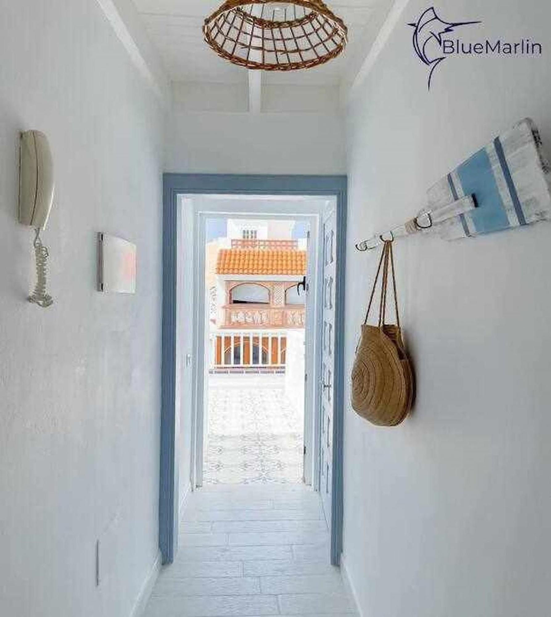 B-Rent Bluemarlin Boutique Sea View Apartment Коралео Екстериор снимка