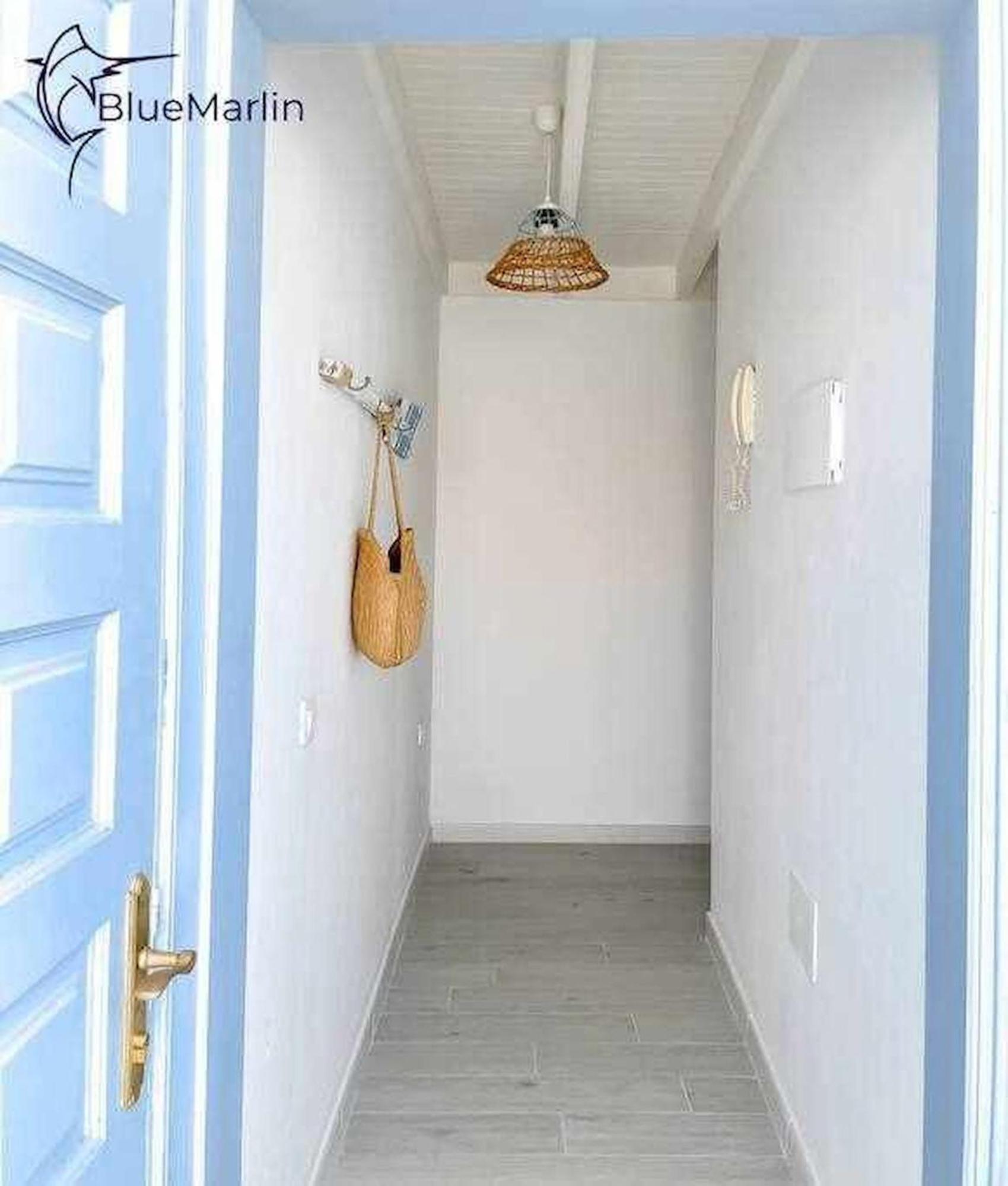 B-Rent Bluemarlin Boutique Sea View Apartment Коралео Екстериор снимка