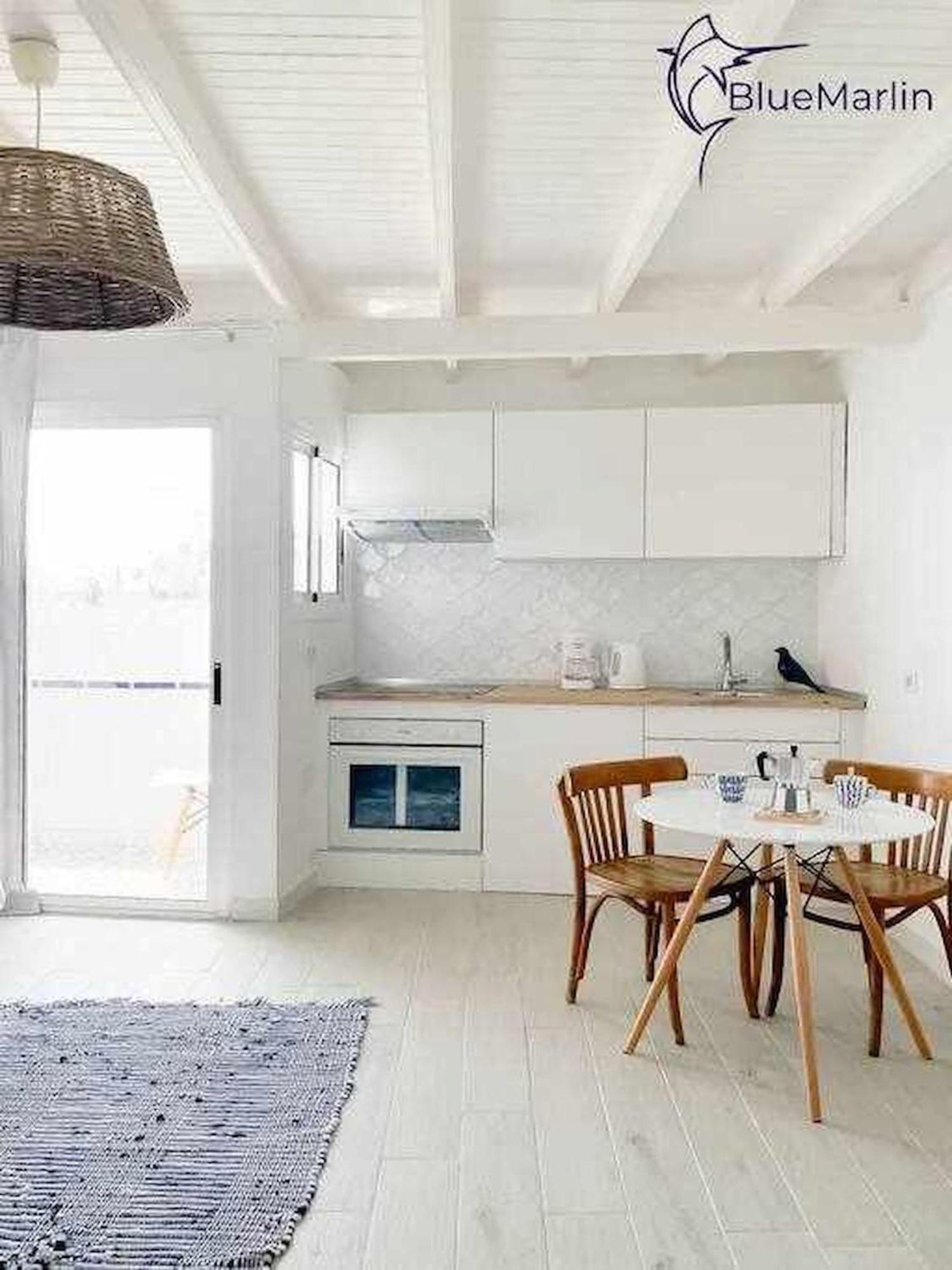 B-Rent Bluemarlin Boutique Sea View Apartment Коралео Екстериор снимка