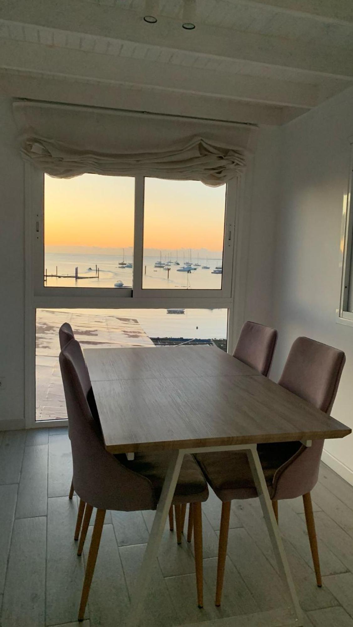 B-Rent Bluemarlin Boutique Sea View Apartment Коралео Екстериор снимка
